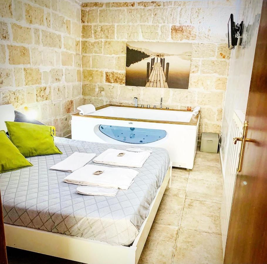 Suite169 In Centro Bari Esterno foto