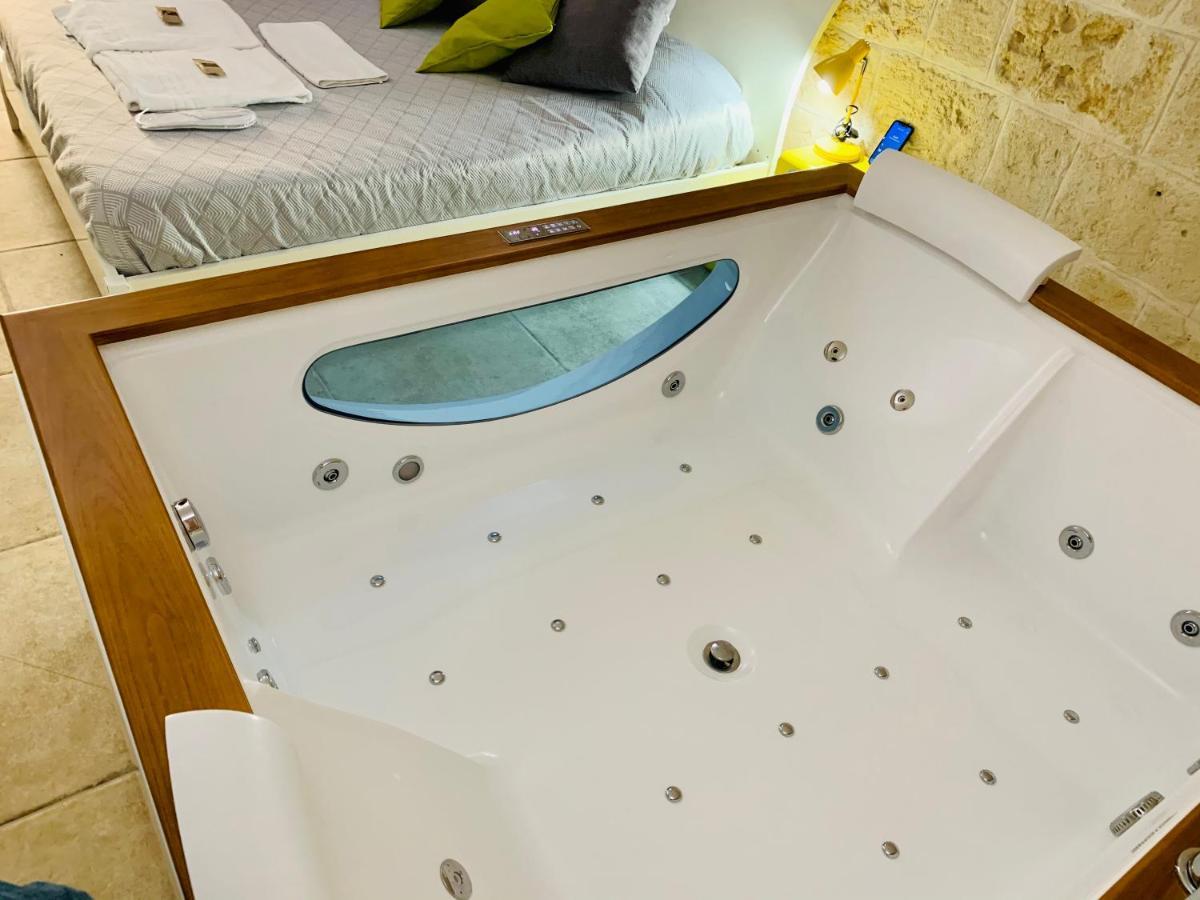 Suite169 In Centro Bari Esterno foto