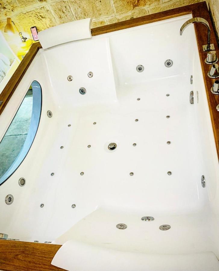 Suite169 In Centro Bari Esterno foto