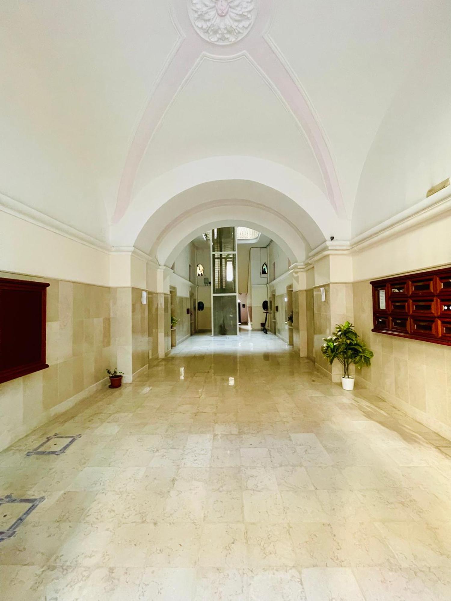 Suite169 In Centro Bari Esterno foto